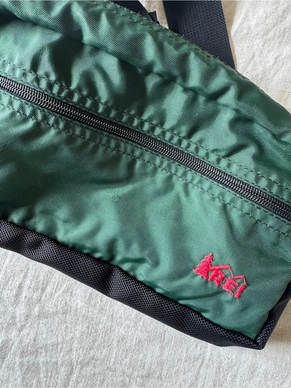 Vintage Retro REI Green Black Fanny Pack Belt Bag OS - Picture 3 of 6